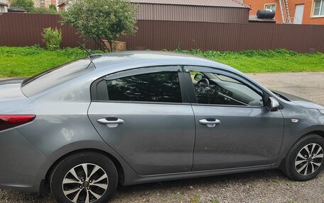 KIA Rio IV, 2017 год, 1 490 999 рублей, 3 фотография