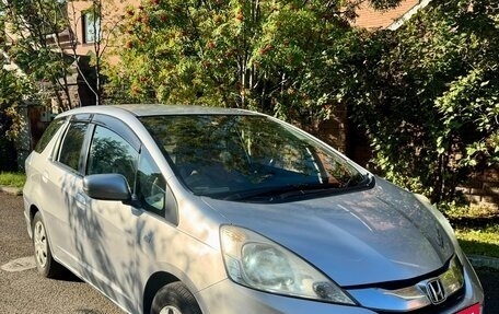 Honda Fit Shuttle I рестайлинг, 2014 год, 1 100 000 рублей, 3 фотография