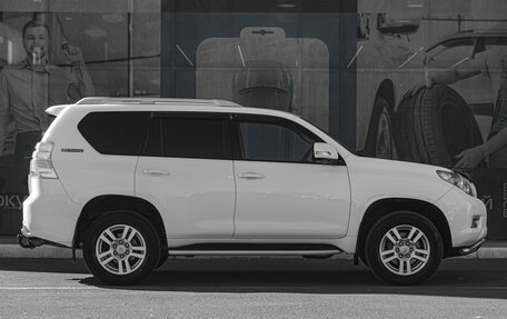 Toyota Land Cruiser Prado 150 рестайлинг 2, 2011 год, 3 349 000 рублей, 5 фотография