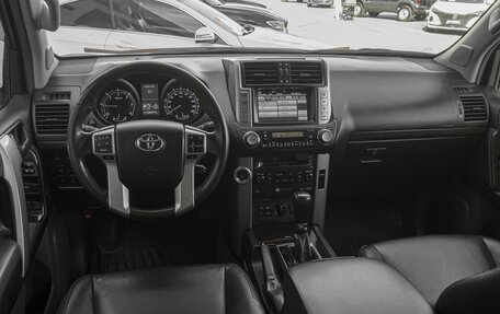 Toyota Land Cruiser Prado 150 рестайлинг 2, 2011 год, 3 349 000 рублей, 6 фотография