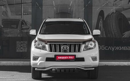 Toyota Land Cruiser Prado 150 рестайлинг 2, 2011 год, 3 349 000 рублей, 3 фотография