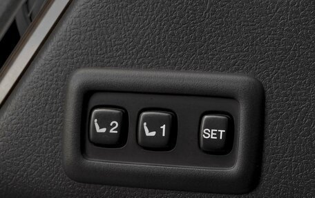 Toyota Land Cruiser Prado 150 рестайлинг 2, 2011 год, 3 349 000 рублей, 19 фотография