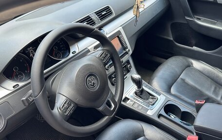 Volkswagen Passat B7, 2011 год, 910 000 рублей, 11 фотография