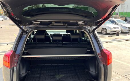 Toyota RAV4, 2014 год, 2 220 000 рублей, 13 фотография
