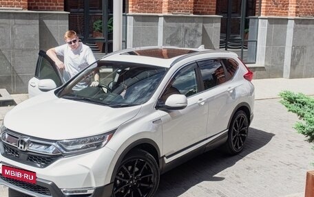 Honda CR-V IV, 2019 год, 3 000 000 рублей, 1 фотография