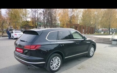 Volkswagen Touareg III, 2018 год, 3 000 000 рублей, 1 фотография