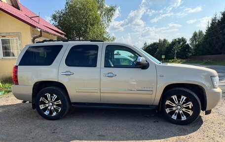 Chevrolet Tahoe III, 2011 год, 2 190 000 рублей, 3 фотография