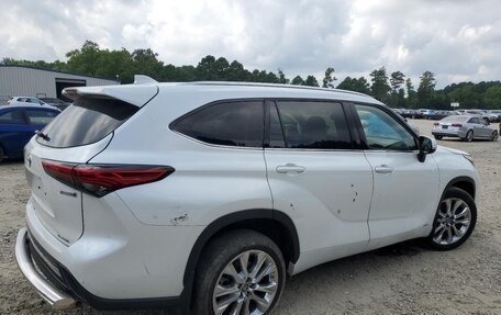 Toyota Highlander, 2022 год, 4 100 000 рублей, 3 фотография