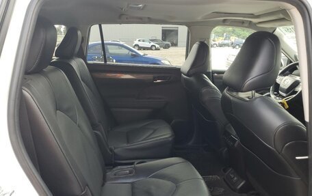Toyota Highlander, 2022 год, 4 100 000 рублей, 11 фотография