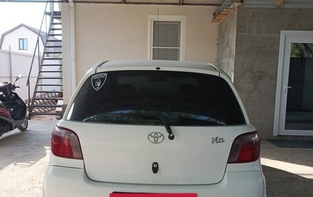 Toyota Vitz, 2001 год, 350 000 рублей, 2 фотография