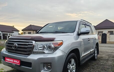 Toyota Land Cruiser 200, 2012 год, 3 499 000 рублей, 1 фотография