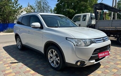 Mitsubishi Outlander III рестайлинг 3, 2014 год, 1 450 000 рублей, 1 фотография