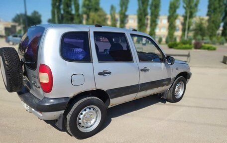 Chevrolet Niva I рестайлинг, 2004 год, 300 000 рублей, 5 фотография
