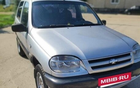Chevrolet Niva I рестайлинг, 2004 год, 300 000 рублей, 4 фотография