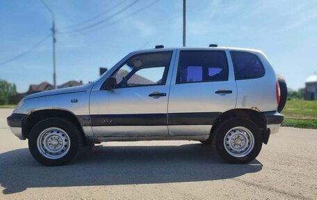 Chevrolet Niva I рестайлинг, 2004 год, 300 000 рублей, 8 фотография