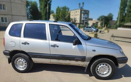 Chevrolet Niva I рестайлинг, 2004 год, 300 000 рублей, 11 фотография