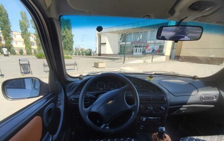 Chevrolet Niva I рестайлинг, 2004 год, 300 000 рублей, 18 фотография