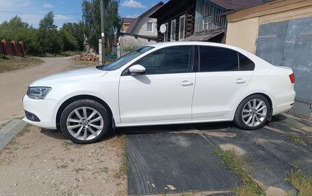 Volkswagen Jetta VI, 2014 год, 1 180 000 рублей, 2 фотография