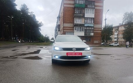 Volkswagen Jetta VI, 2014 год, 1 180 000 рублей, 4 фотография