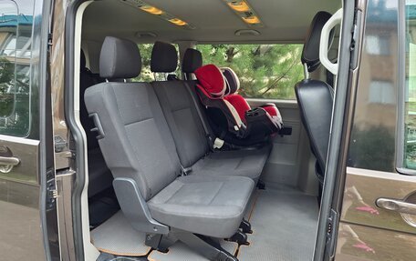 Volkswagen Caravelle T6 рестайлинг, 2015 год, 2 500 000 рублей, 16 фотография