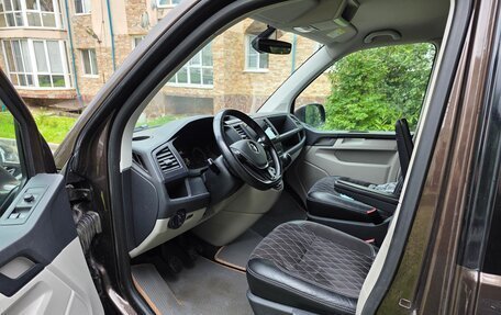 Volkswagen Caravelle T6 рестайлинг, 2015 год, 2 500 000 рублей, 22 фотография