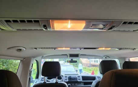 Volkswagen Caravelle T6 рестайлинг, 2015 год, 2 500 000 рублей, 17 фотография