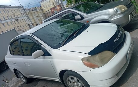Toyota Platz, 2001 год, 280 000 рублей, 3 фотография