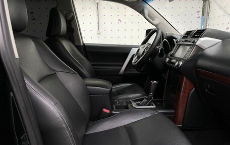 Toyota Land Cruiser Prado 150 рестайлинг 2, 2017 год, 3 435 000 рублей, 4 фотография