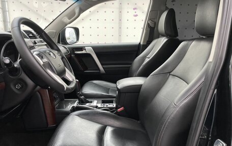 Toyota Land Cruiser Prado 150 рестайлинг 2, 2017 год, 3 435 000 рублей, 3 фотография
