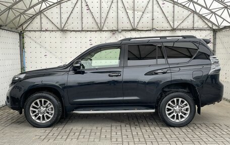Toyota Land Cruiser Prado 150 рестайлинг 2, 2017 год, 3 435 000 рублей, 2 фотография