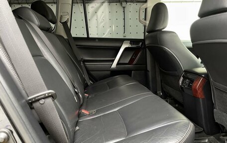 Toyota Land Cruiser Prado 150 рестайлинг 2, 2017 год, 3 435 000 рублей, 5 фотография