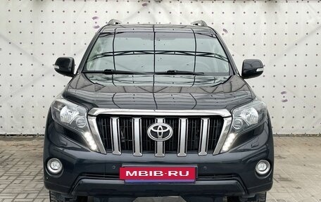 Toyota Land Cruiser Prado 150 рестайлинг 2, 2017 год, 3 435 000 рублей, 14 фотография
