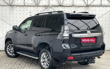 Toyota Land Cruiser Prado 150 рестайлинг 2, 2017 год, 3 435 000 рублей, 16 фотография