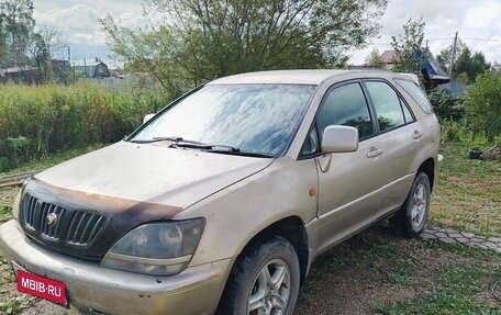 Toyota Harrier, 1999 год, 1 000 000 рублей, 2 фотография