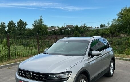 Volkswagen Tiguan II, 2018 год, 2 730 000 рублей, 1 фотография