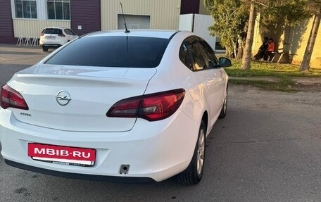 Opel Astra J, 2013 год, 850 000 рублей, 4 фотография
