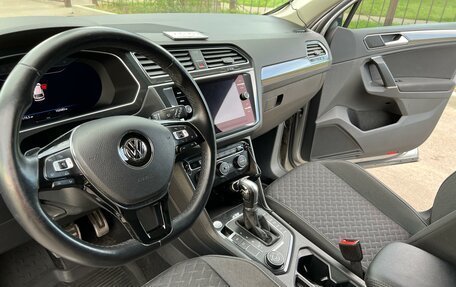 Volkswagen Tiguan II, 2018 год, 2 730 000 рублей, 11 фотография