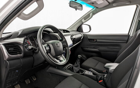 Toyota Hilux VIII, 2021 год, 4 100 000 рублей, 16 фотография