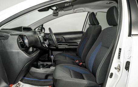 Toyota Aqua I, 2019 год, 1 300 000 рублей, 6 фотография
