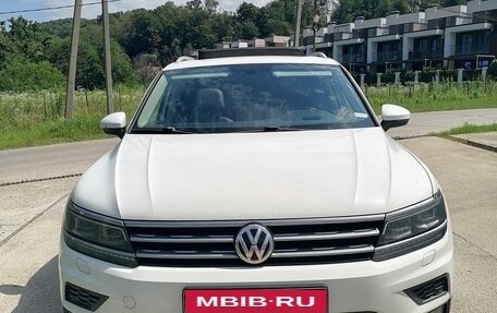 Volkswagen Tiguan II, 2017 год, 2 200 000 рублей, 6 фотография