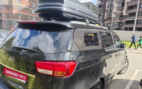 KIA Carnival III, 2017 год, 2 400 000 рублей, 13 фотография