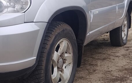Chevrolet Niva I рестайлинг, 2013 год, 540 000 рублей, 2 фотография