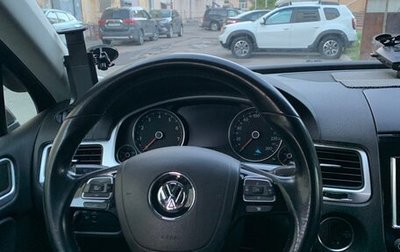 Volkswagen Touareg III, 2011 год, 1 350 000 рублей, 1 фотография