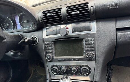 Mercedes-Benz C-Класс, 2005 год, 540 000 рублей, 9 фотография