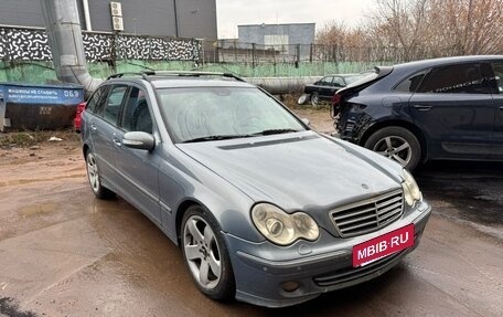 Mercedes-Benz C-Класс, 2005 год, 540 000 рублей, 6 фотография