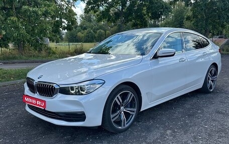 BMW 6 серия, 2018 год, 3 000 000 рублей, 2 фотография