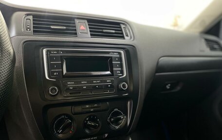 Volkswagen Jetta VI, 2014 год, 999 000 рублей, 15 фотография