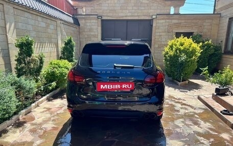Porsche Cayenne III, 2012 год, 2 900 000 рублей, 2 фотография