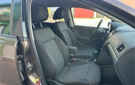 Volkswagen Polo VI (EU Market), 2012 год, 675 000 рублей, 11 фотография