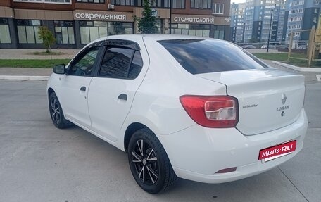Renault Logan II, 2018 год, 900 000 рублей, 6 фотография